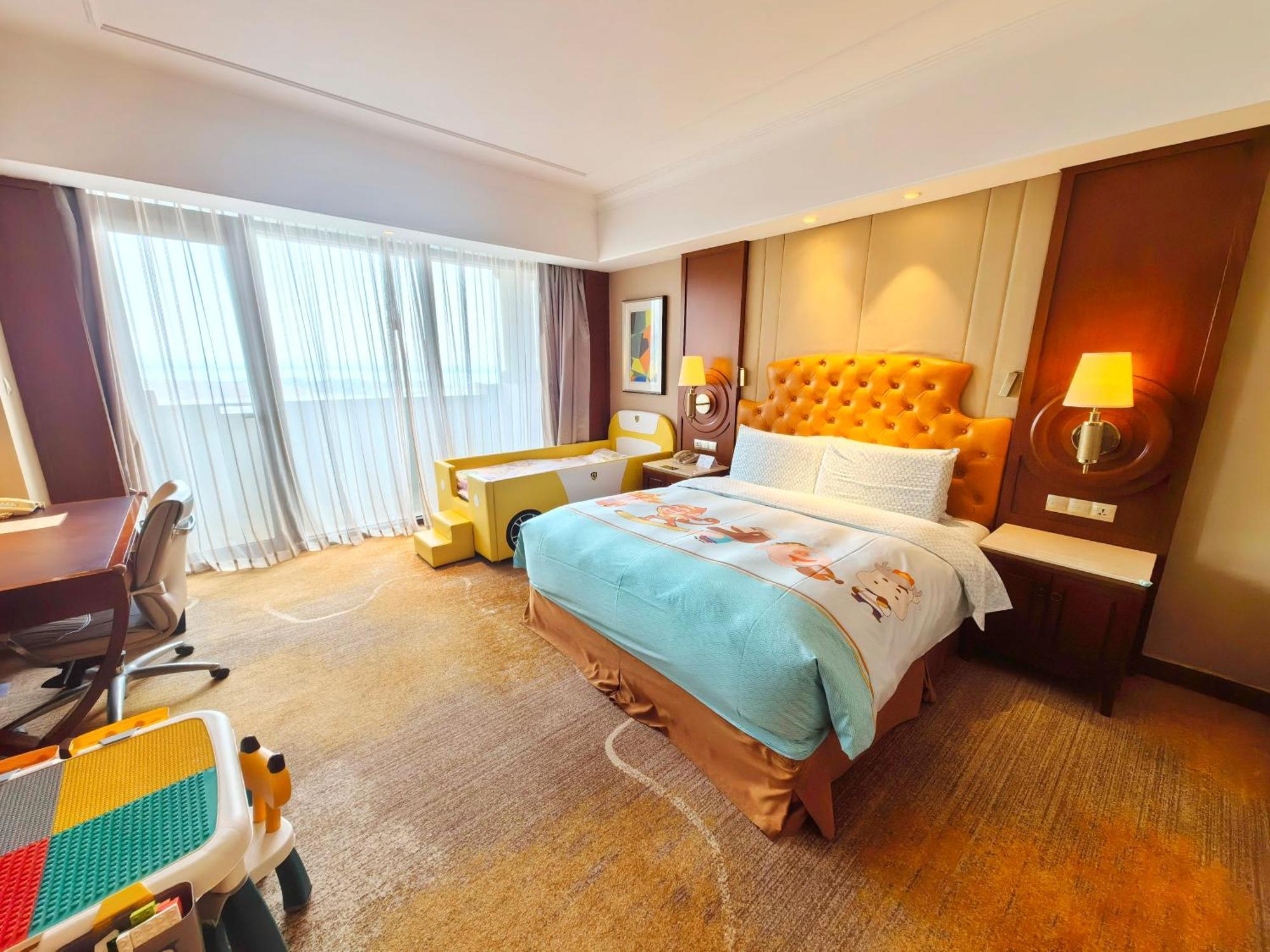 Doubletree By Hilton Ningbo - Chunxiao Hotel Екстериор снимка