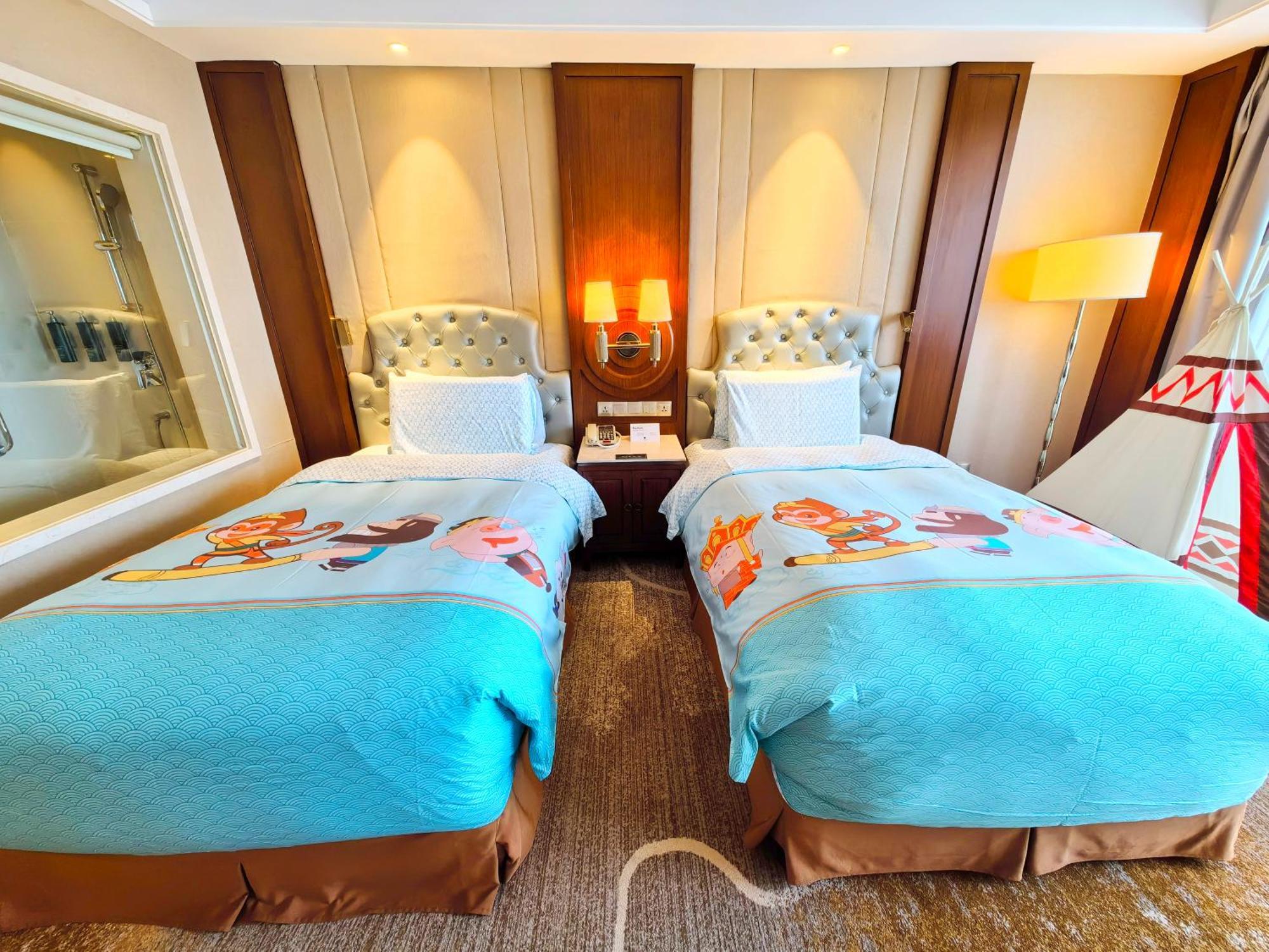 Doubletree By Hilton Ningbo - Chunxiao Hotel Екстериор снимка
