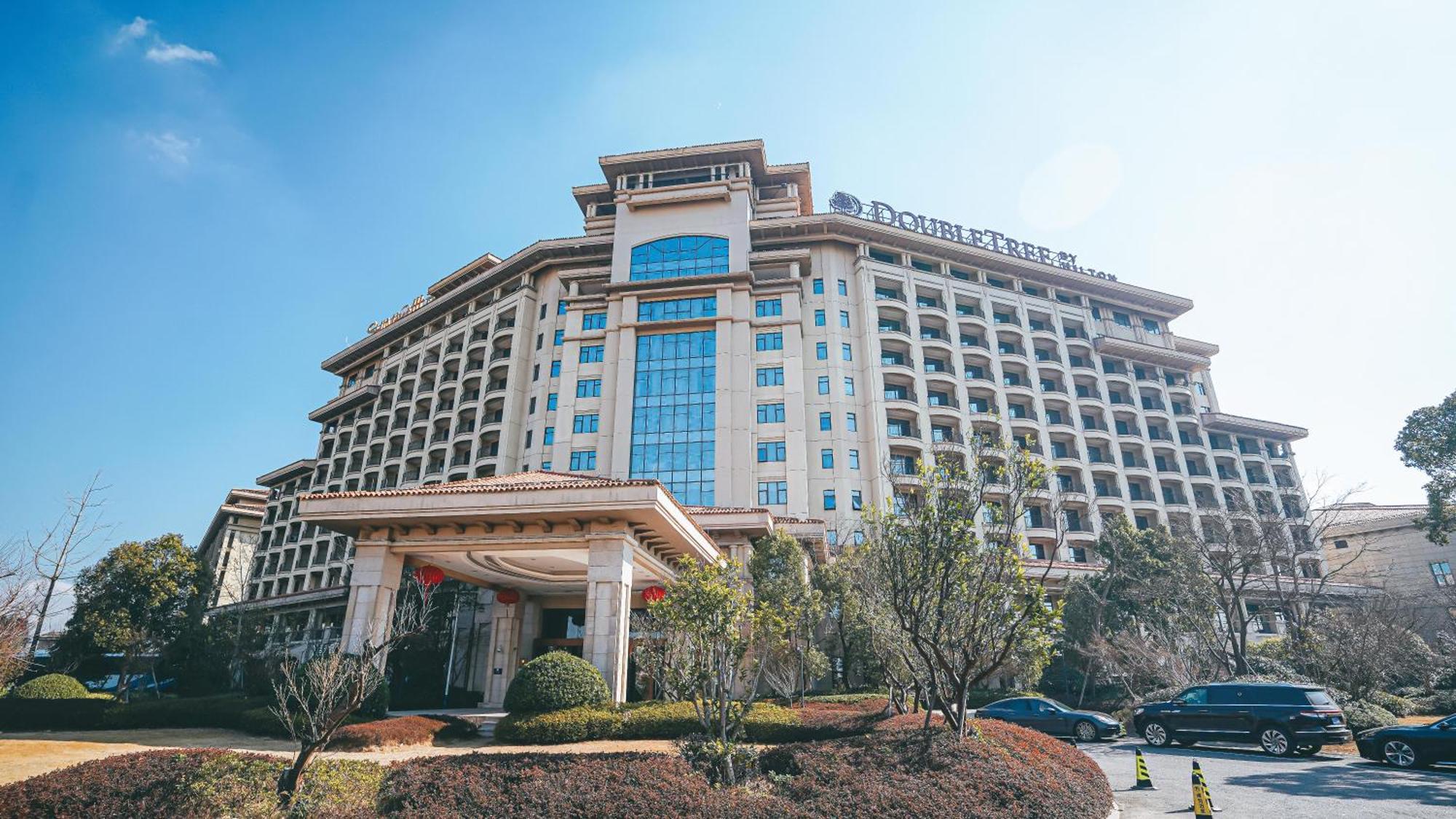 Doubletree By Hilton Ningbo - Chunxiao Hotel Екстериор снимка