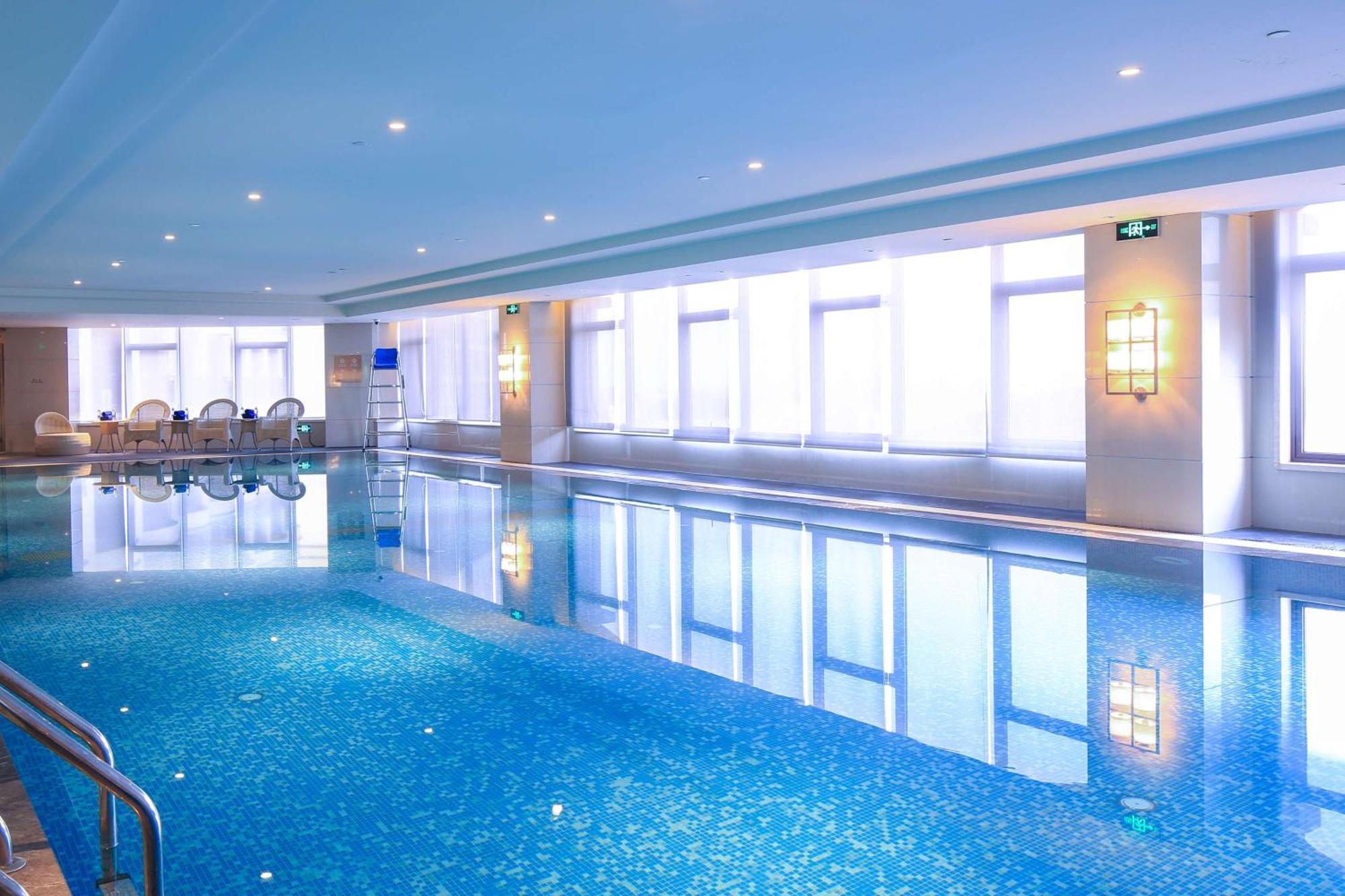 Doubletree By Hilton Ningbo - Chunxiao Hotel Екстериор снимка