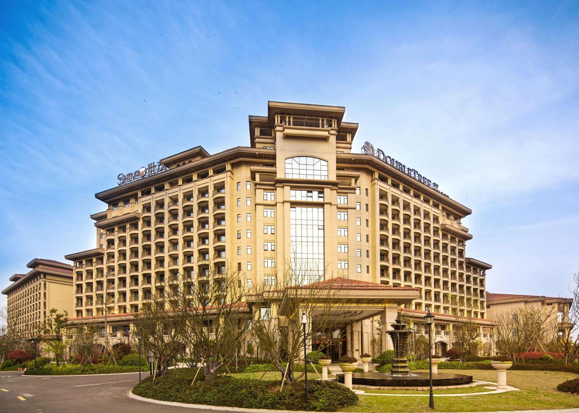 Doubletree By Hilton Ningbo - Chunxiao Hotel Екстериор снимка